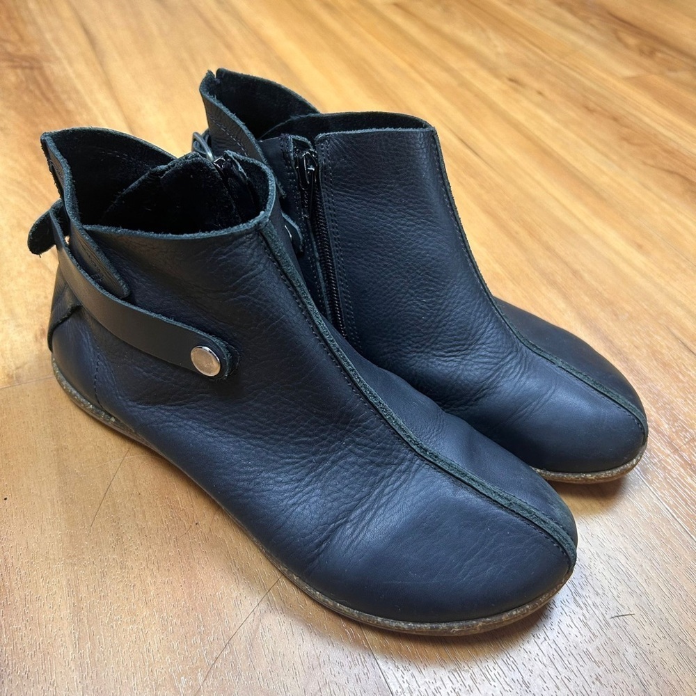 Gabriela Ephrem Women’s Elegant Black Leather Ankle Booties Size 37 - Picture 10 of 13